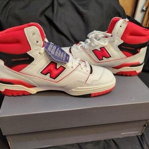 Brand new New Balance never worn